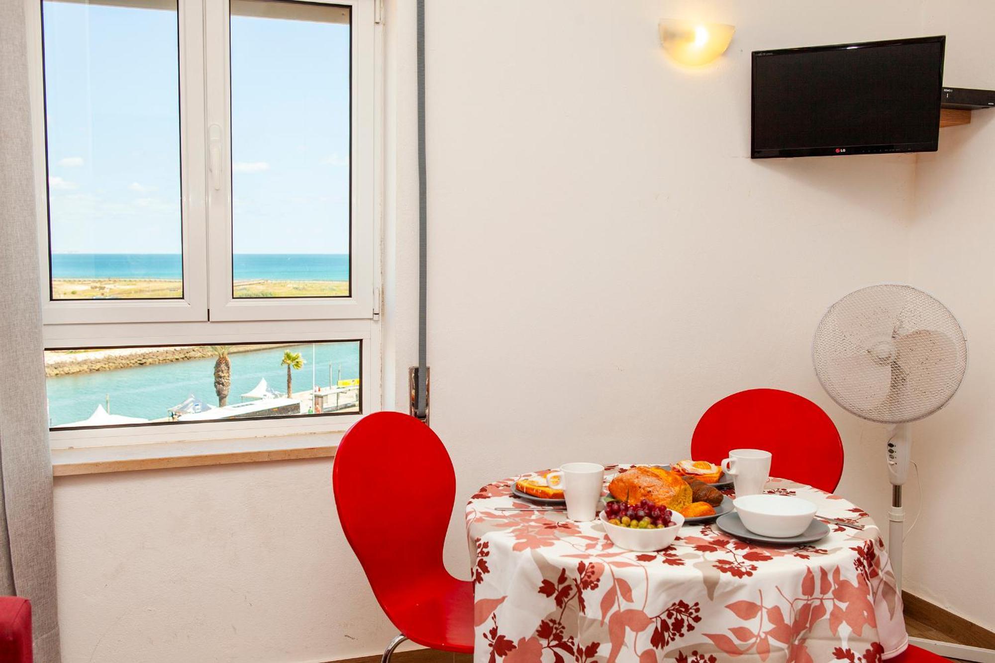 A38 - Rising Sun Top-Floor Flat Lagos Buitenkant foto